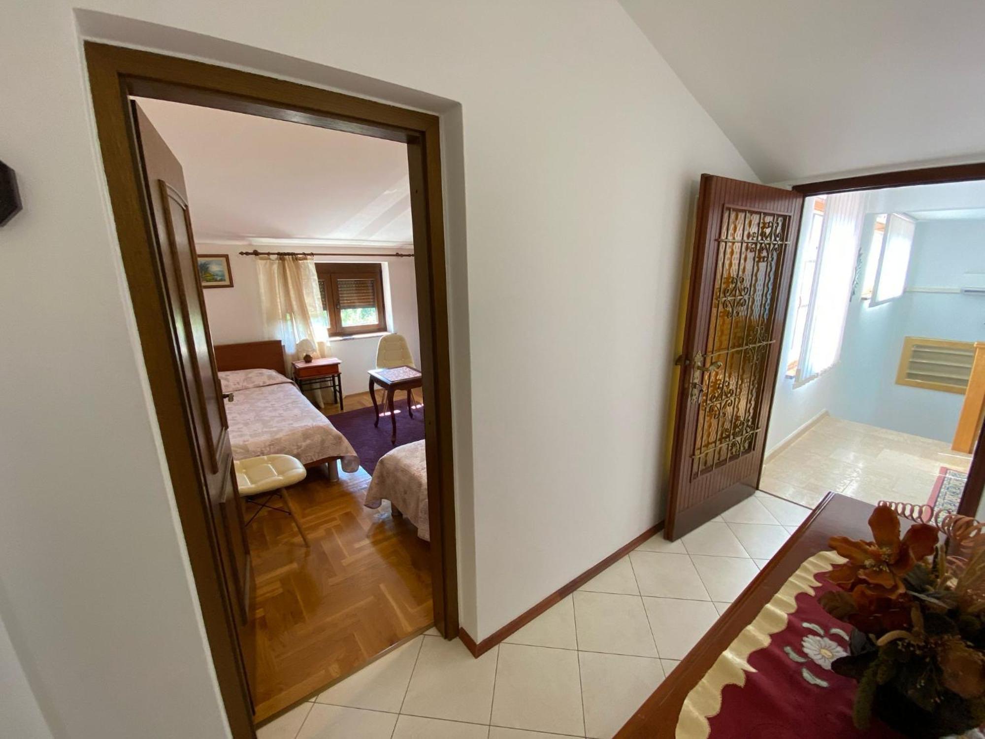 Purple House Apartment Pula Exterior photo